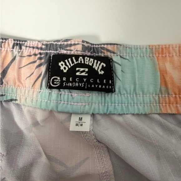 Billabong Men's Pastel Palm Swim Shorts - Peach and Aqua - Picture 6 of 6